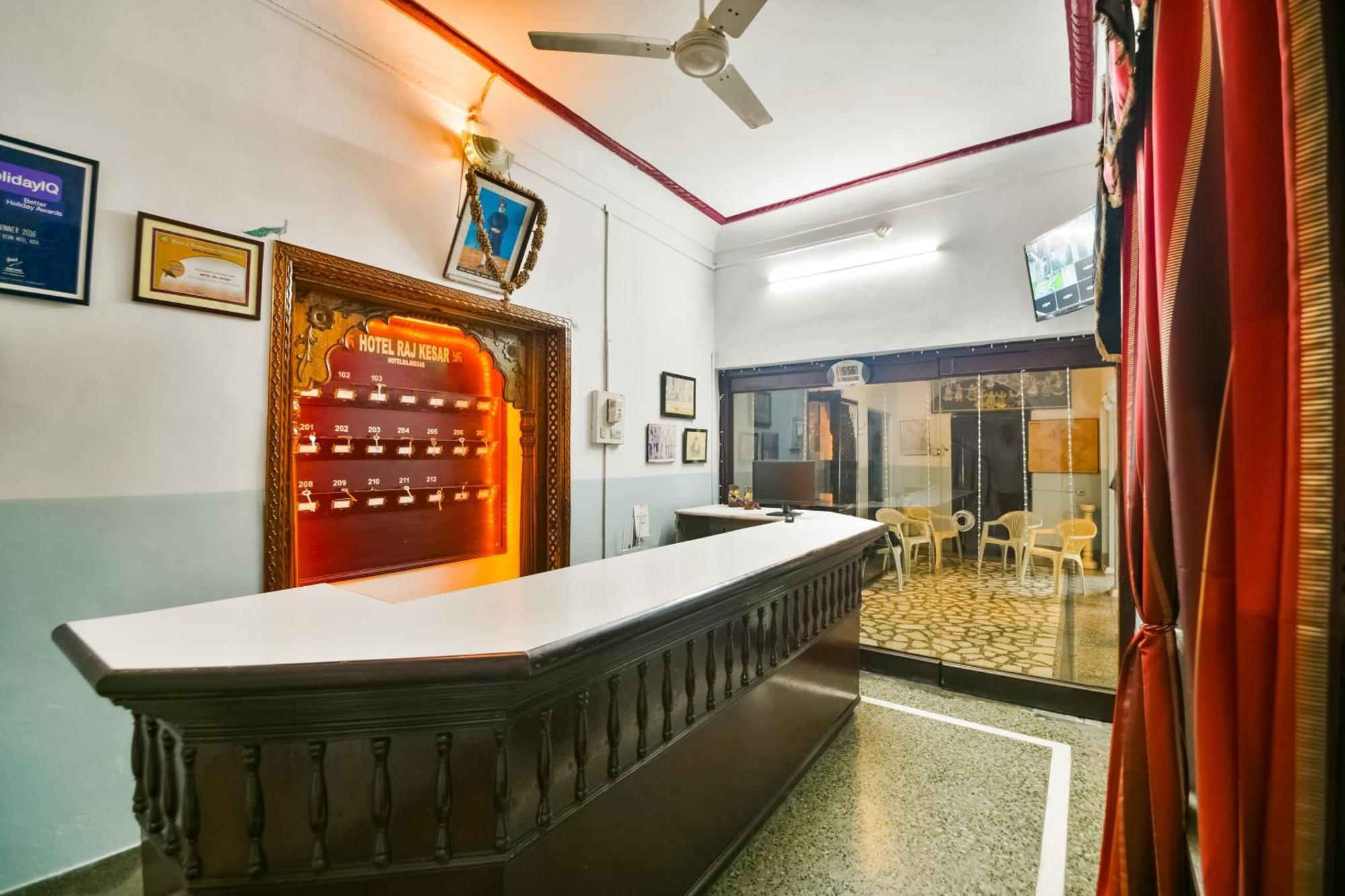 Hotel O Raj Kesar Tirath Esterno foto