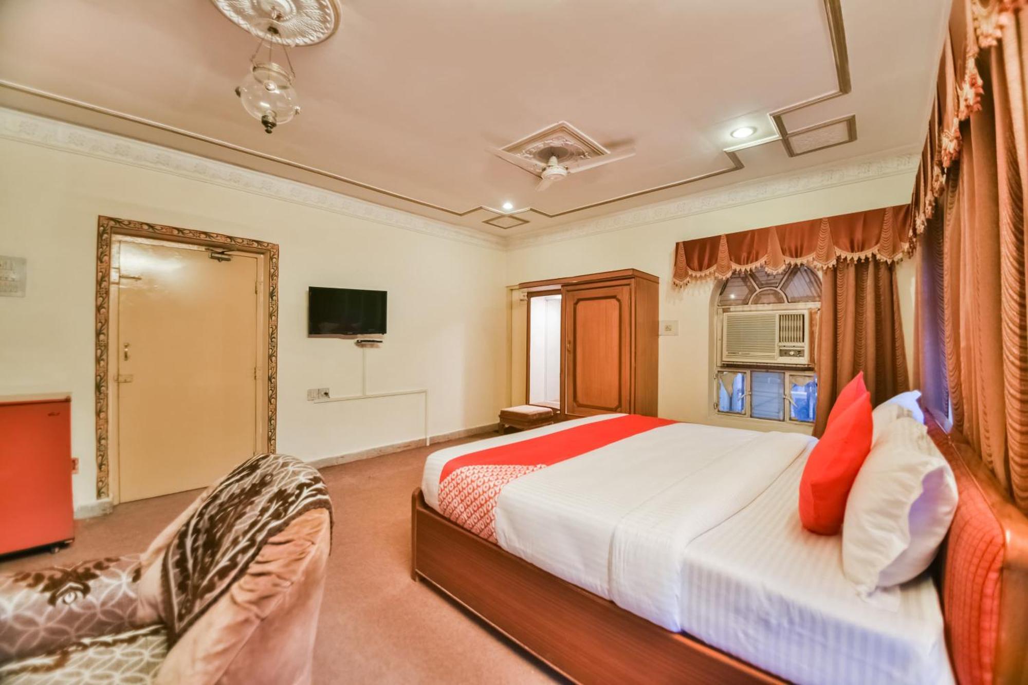 Hotel O Raj Kesar Tirath Esterno foto